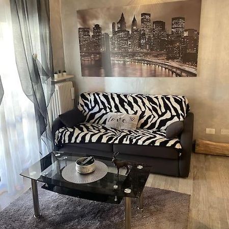 Apartamento Dave'S House Reggio Emilia Exterior foto