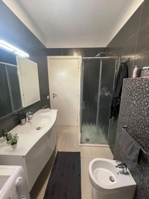 Apartamento Dave'S House Reggio Emilia Exterior foto