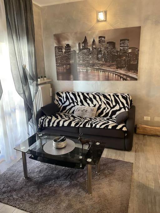 Apartamento Dave'S House Reggio Emilia Exterior foto